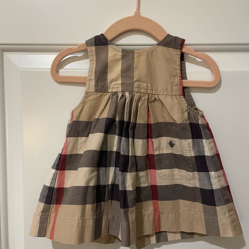 Burberry Beige and Black Striped Garment